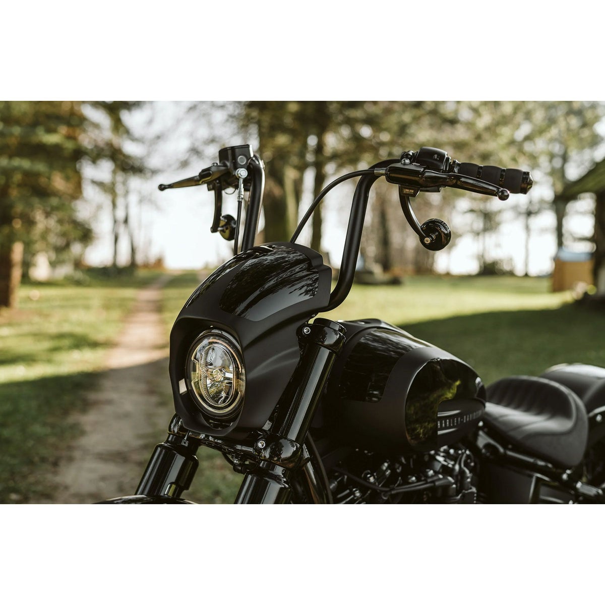 2025以降 ストリートボブ アグレッサー・ヘッドライトフェアリング (未塗装)1