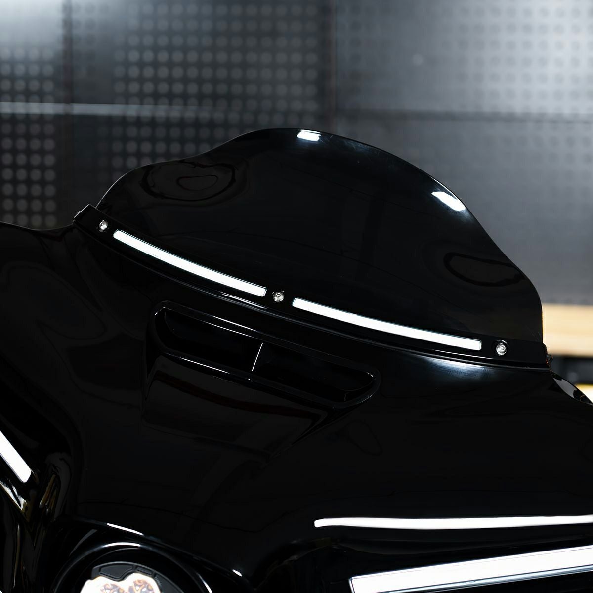 ルミプロ・LEDウィンドシールドトリム1