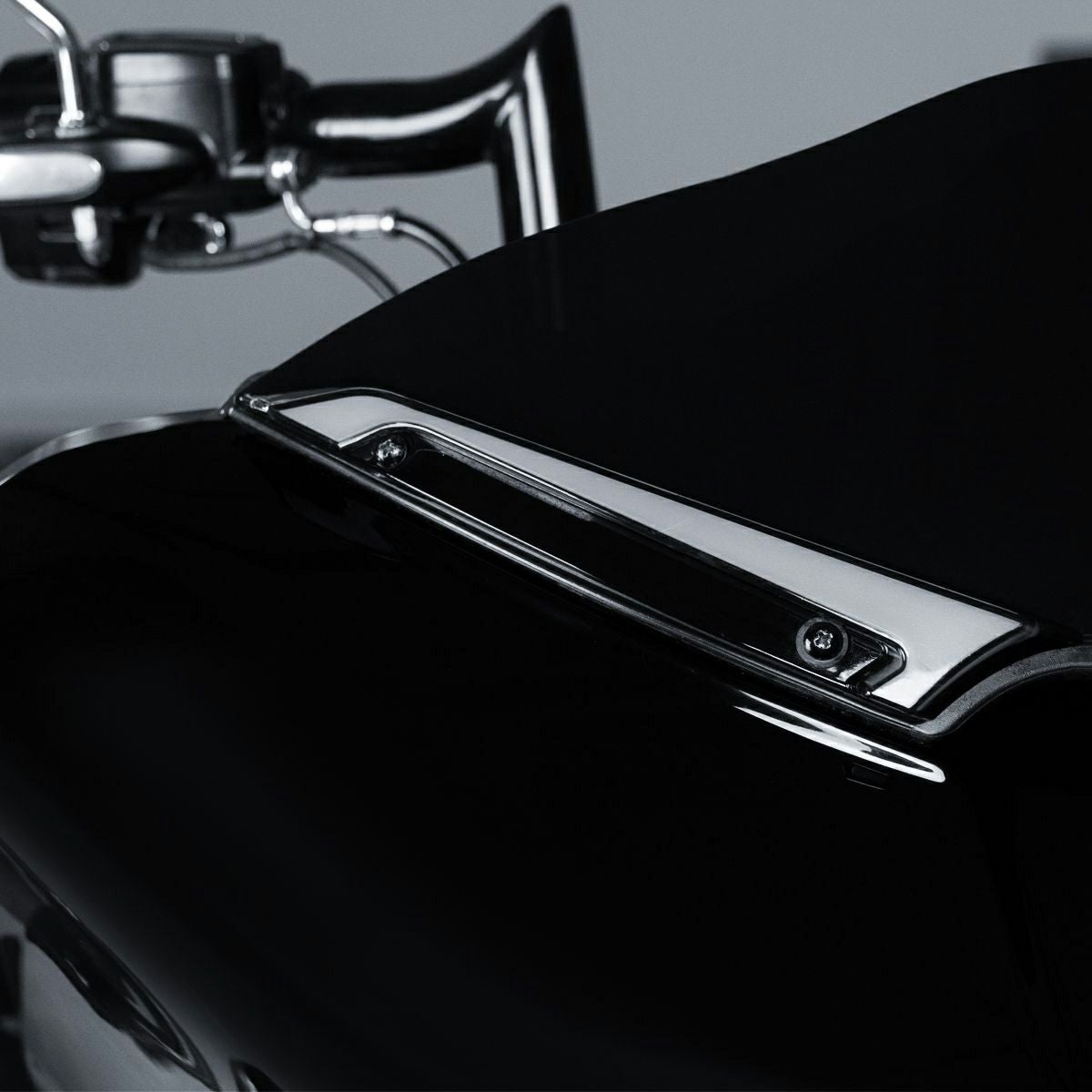 ルミプロ・LEDウィンドシールドトリム (クローム)3