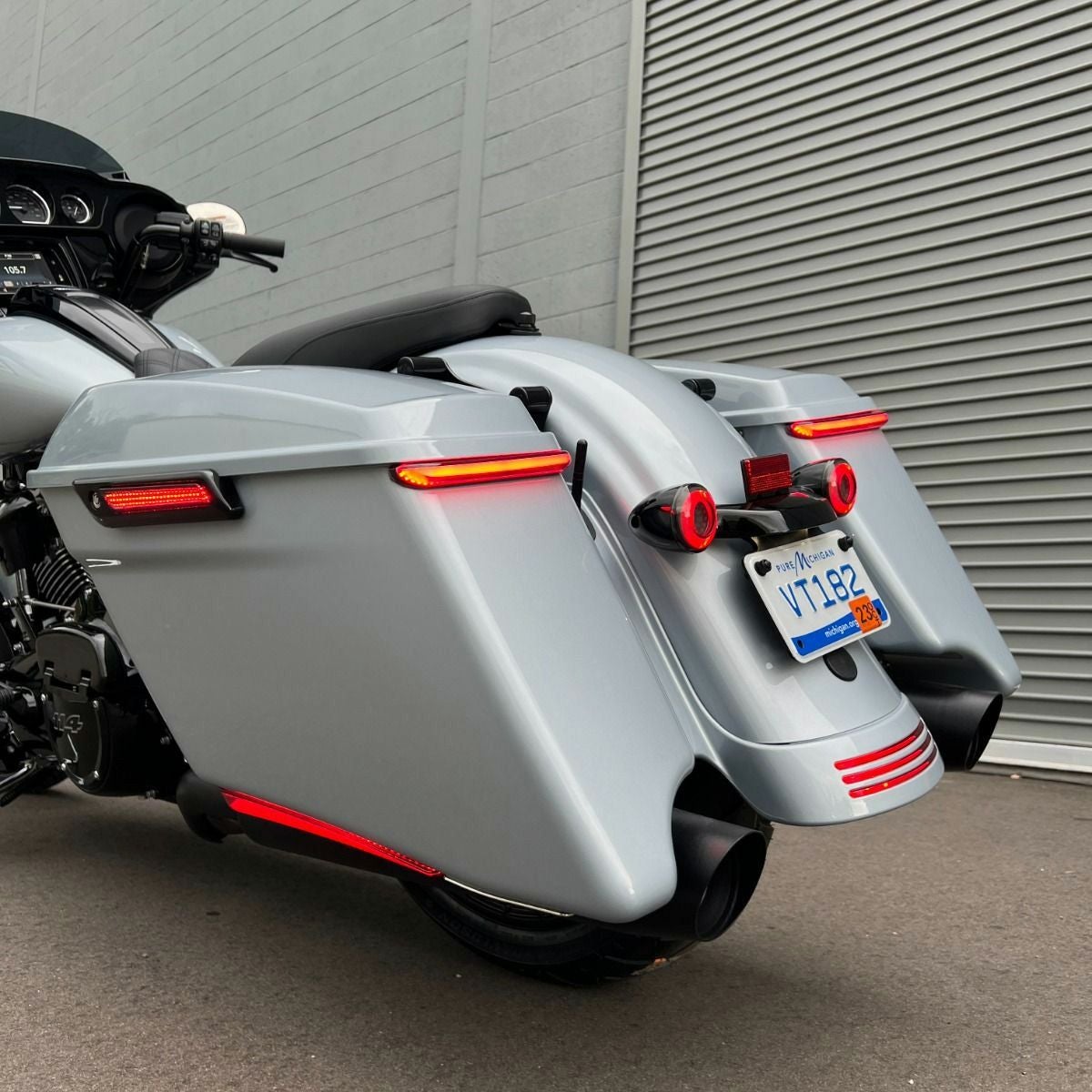 スリムズ・LEDサドルバッグライト (スモーク)