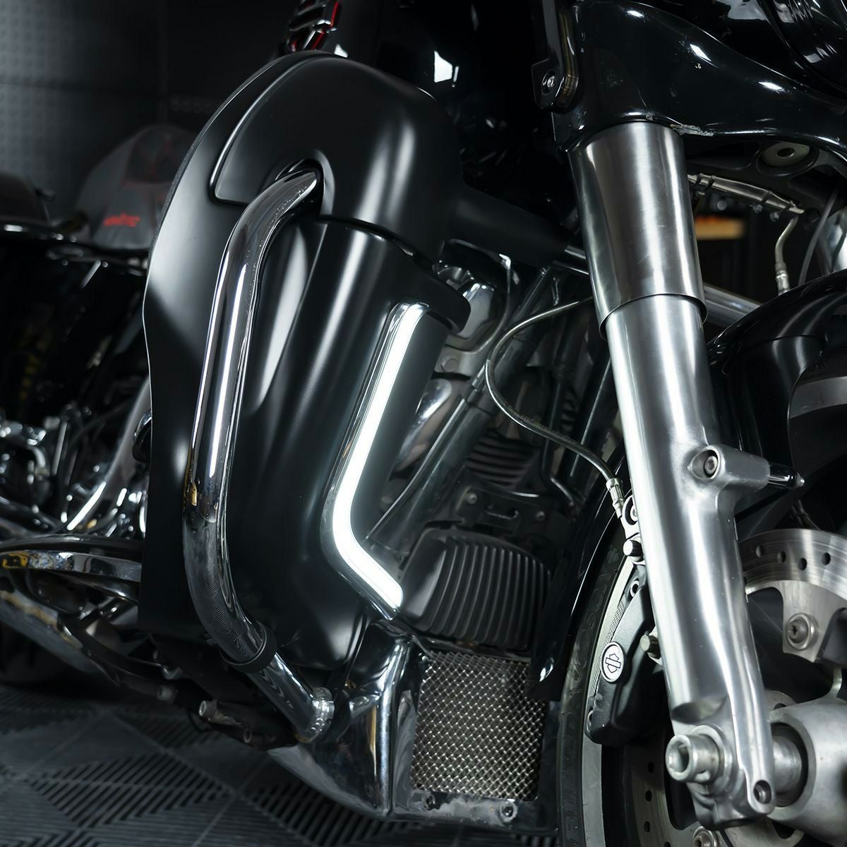 ロワーフェアリング LEDベントライト (クローム)3