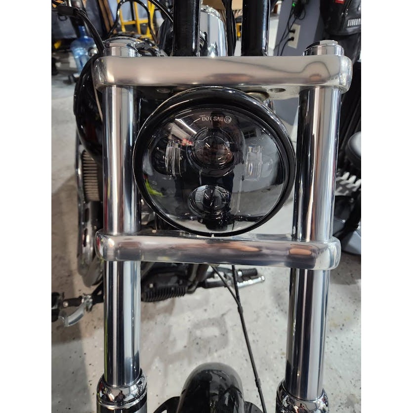 5.75インチ ヘッドライト トリムリング (グロスブラック)5