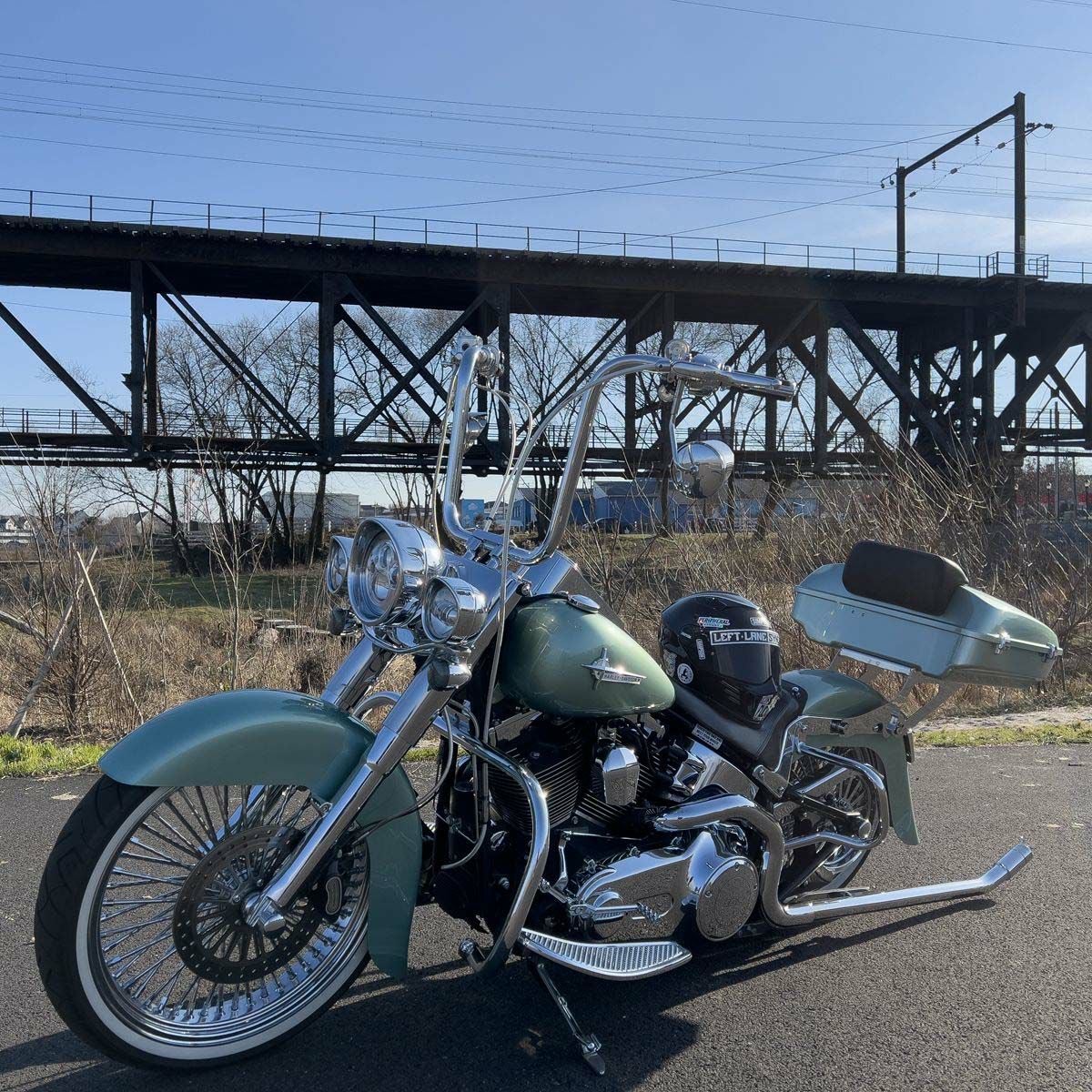 ツアーパック用 デタッチャブル・ツーアップラック (クローム)1