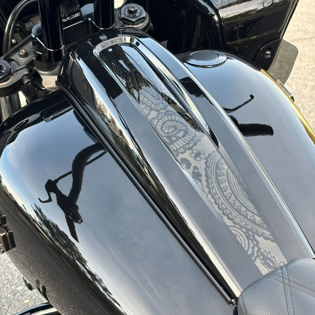 ウホウホ　ハーレー　ツーリング　ストレッチタンク　シートセット HOGWORKZ ハーレー ストレッチタンク 6.6ガロン ツーリングモデル用