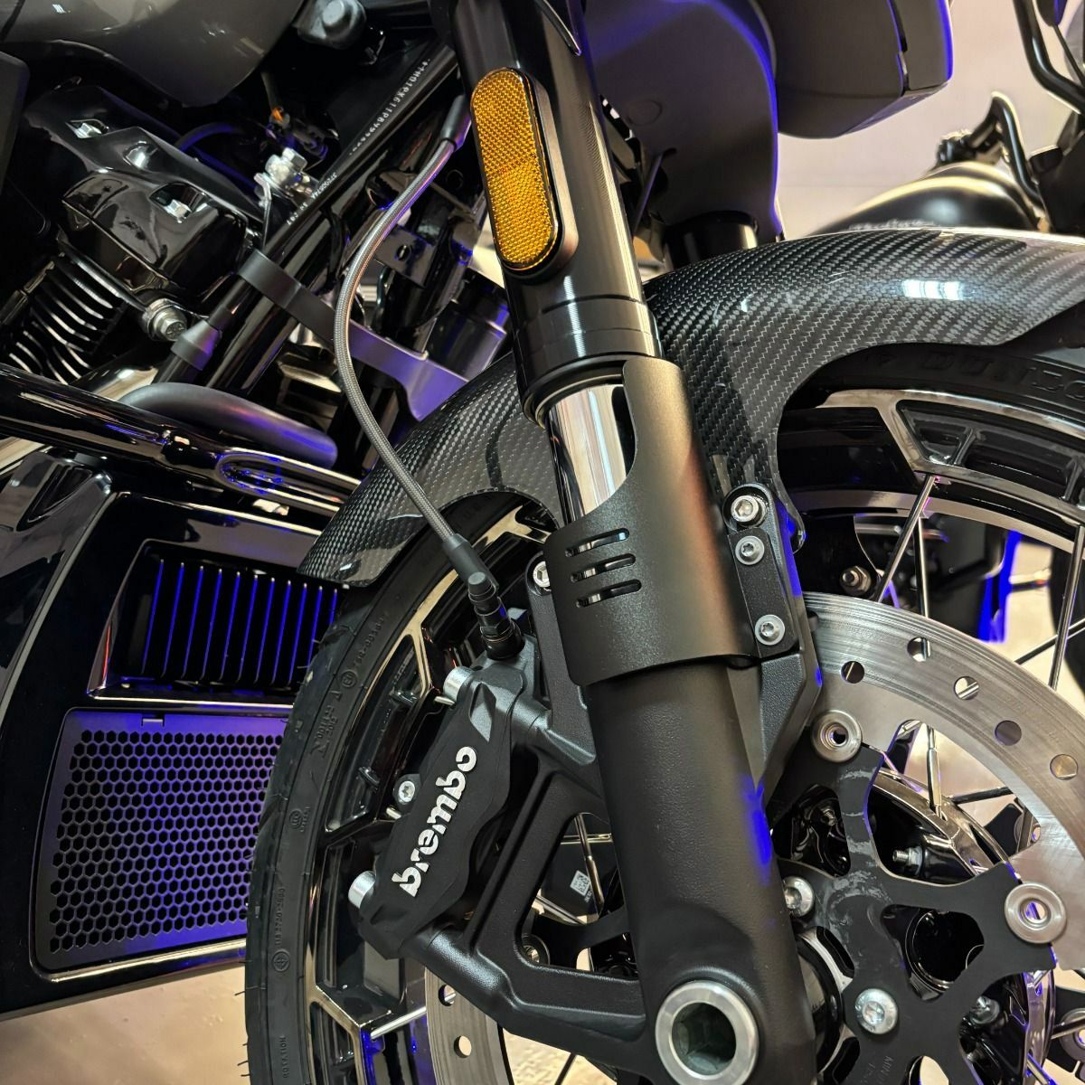 フロントフォークガード (ブラック)1