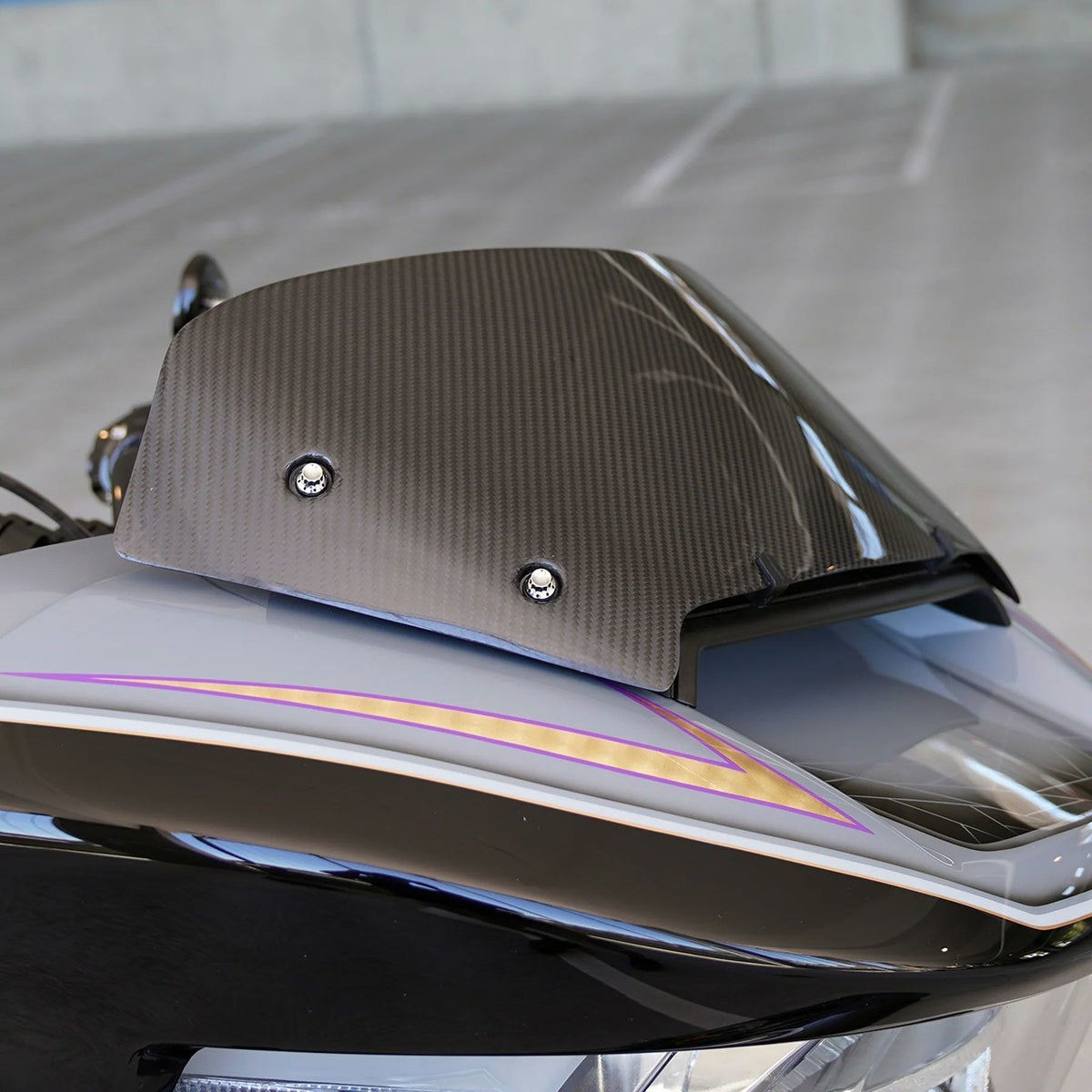 カーボンファイバー ウィンドシールド 2024以降 ロードグライド1