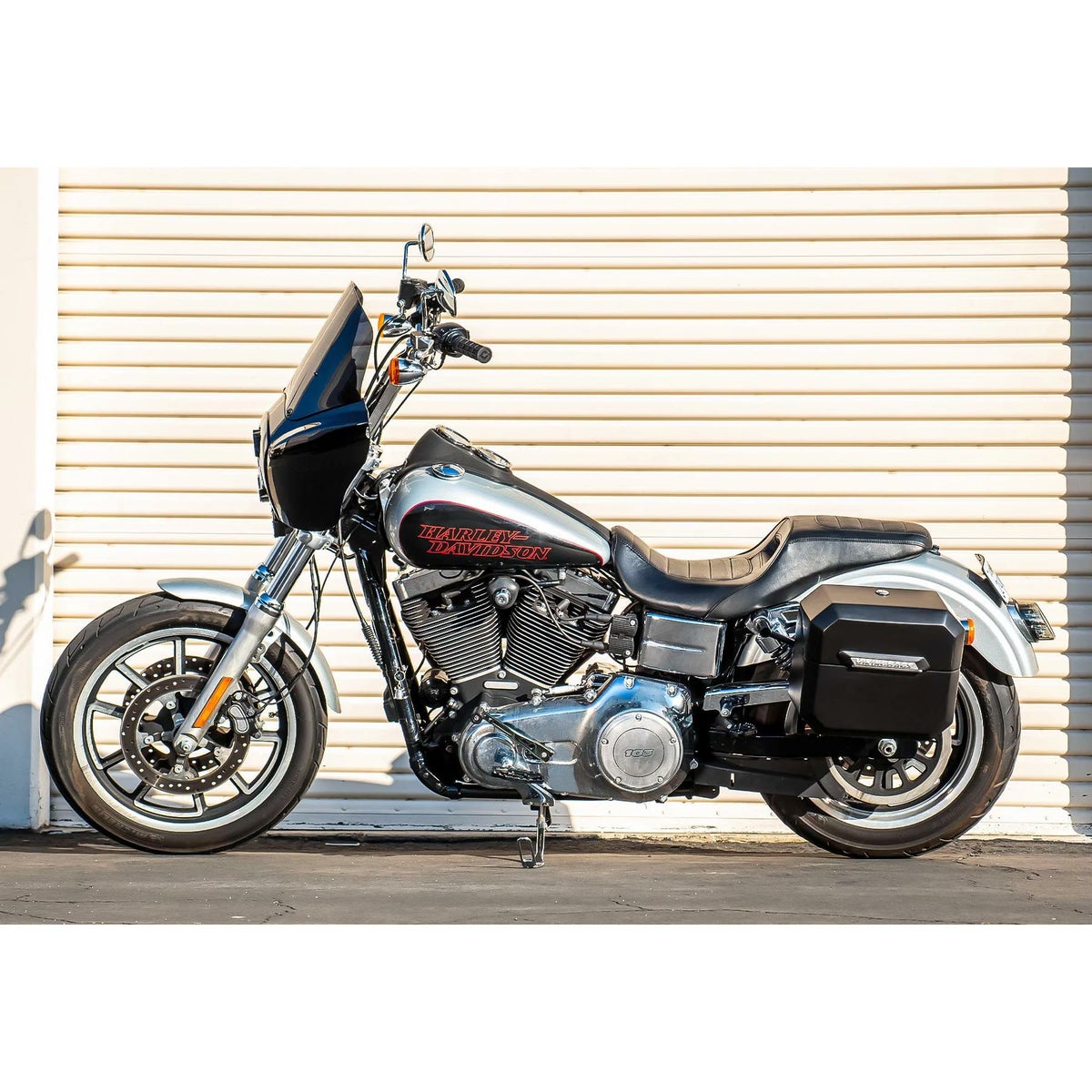 アウトロー クイックマウント サドルバッグ 20L (マットブラック)3