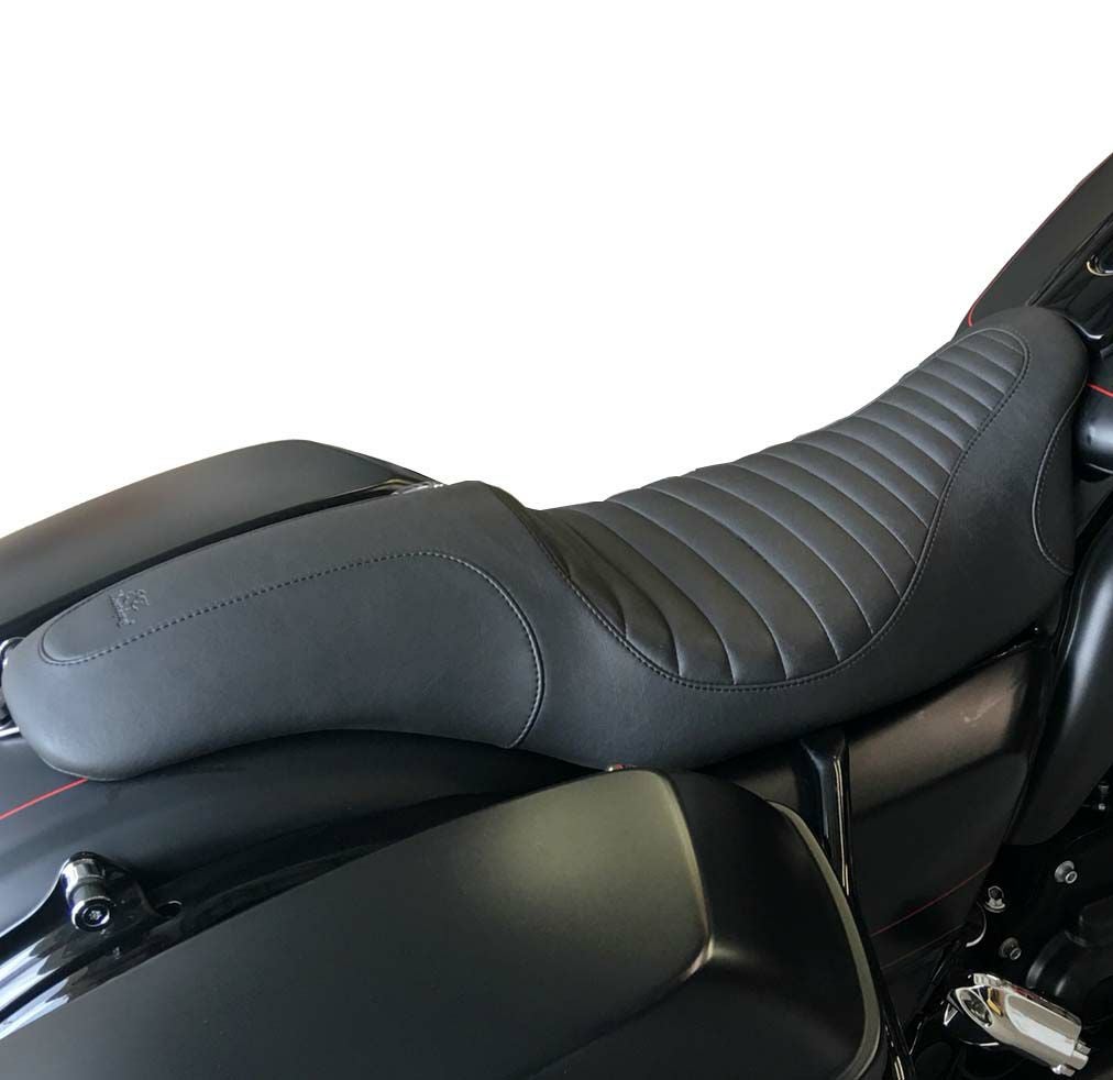 Saddlemen プロファイラー BW シート ハーレー、ツーリングモデル用 Saddlemen プロファイラー BW シート ハーレー、ツーリングモデル用