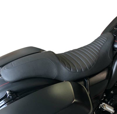 Saddlemen プロファイラー LS シート ハーレー、ツーリングモデル用 