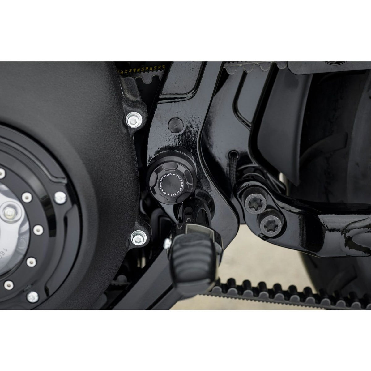 ブレイクスト、ファットボーイ スイングアームアクスルカバー2