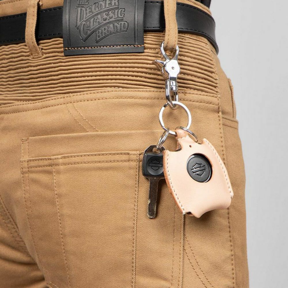 レザーキーフォブケース 背面スリット付き ブラック DEGNER 4