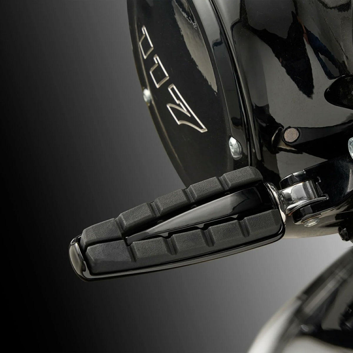 シケイン・ハーレーフットペグ (ブラック）