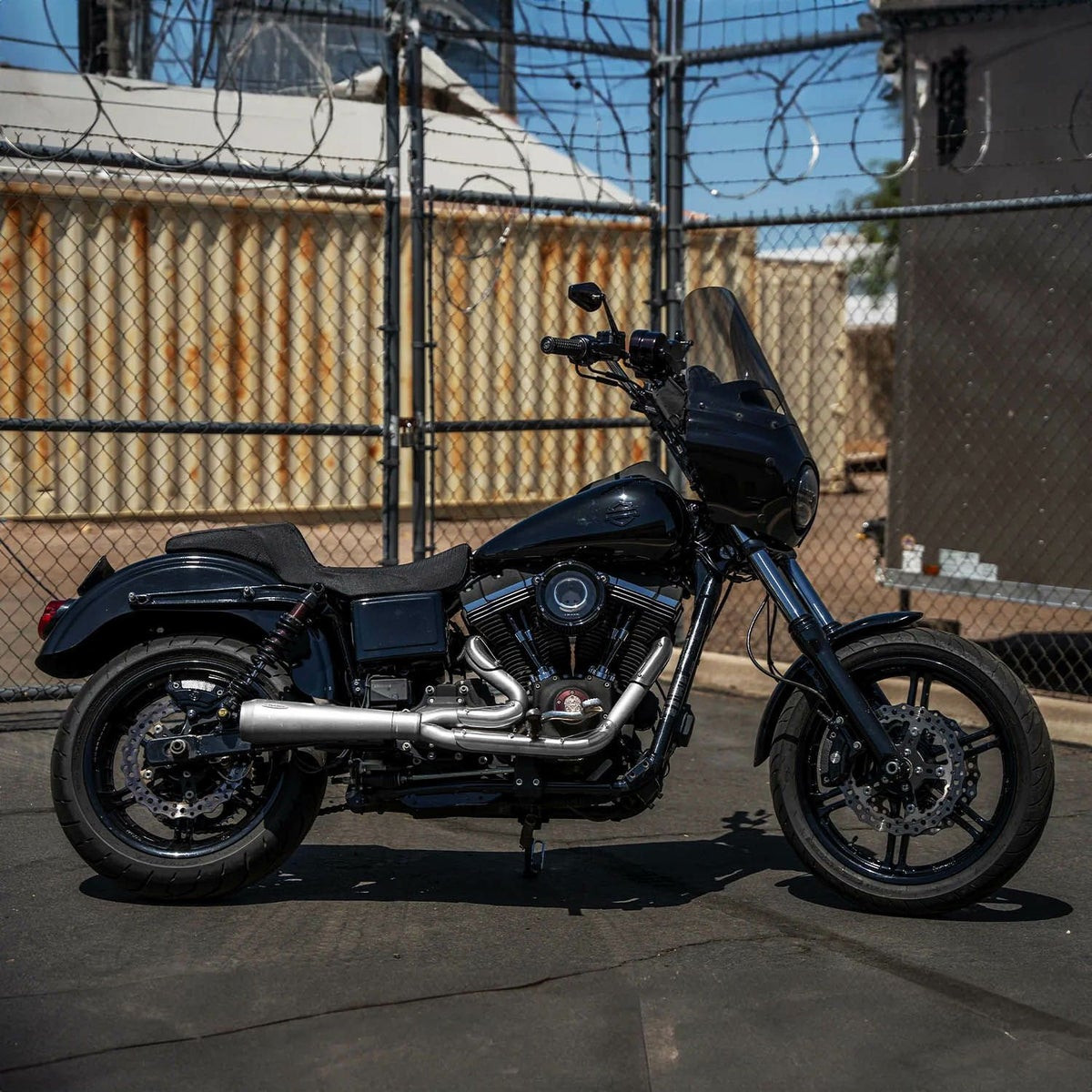 アサルト 2-1フルエキゾーストマフラー (ポリッシュ)1