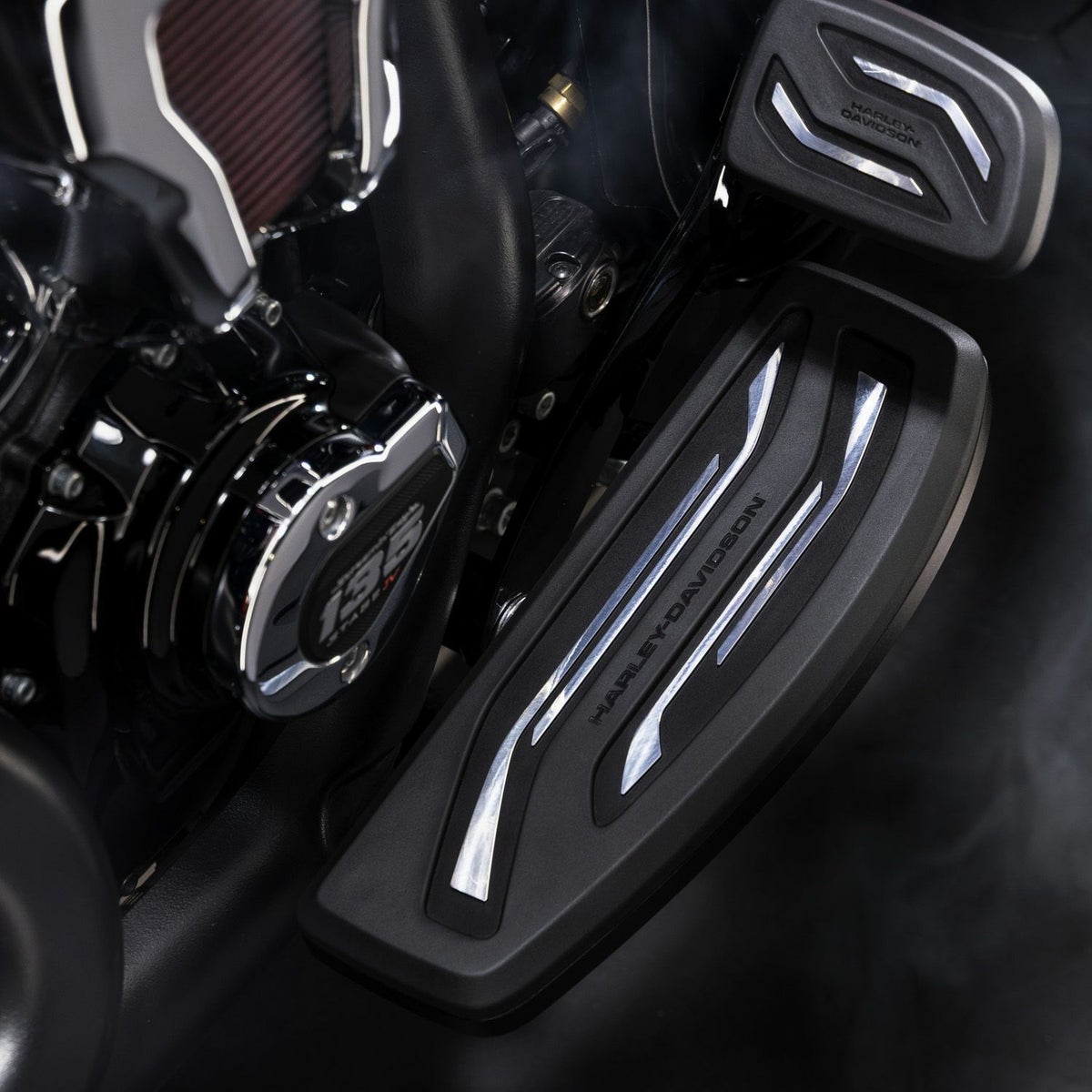 カーバイド ライダーフットボード (コントラスト)