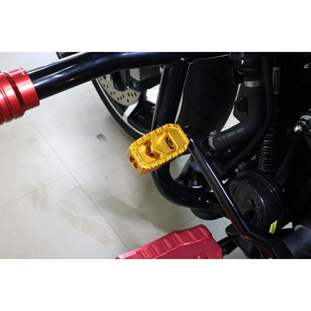スピードラ ハーレー アルミ削り出しシフトペグ 角型 (ゴールド)3