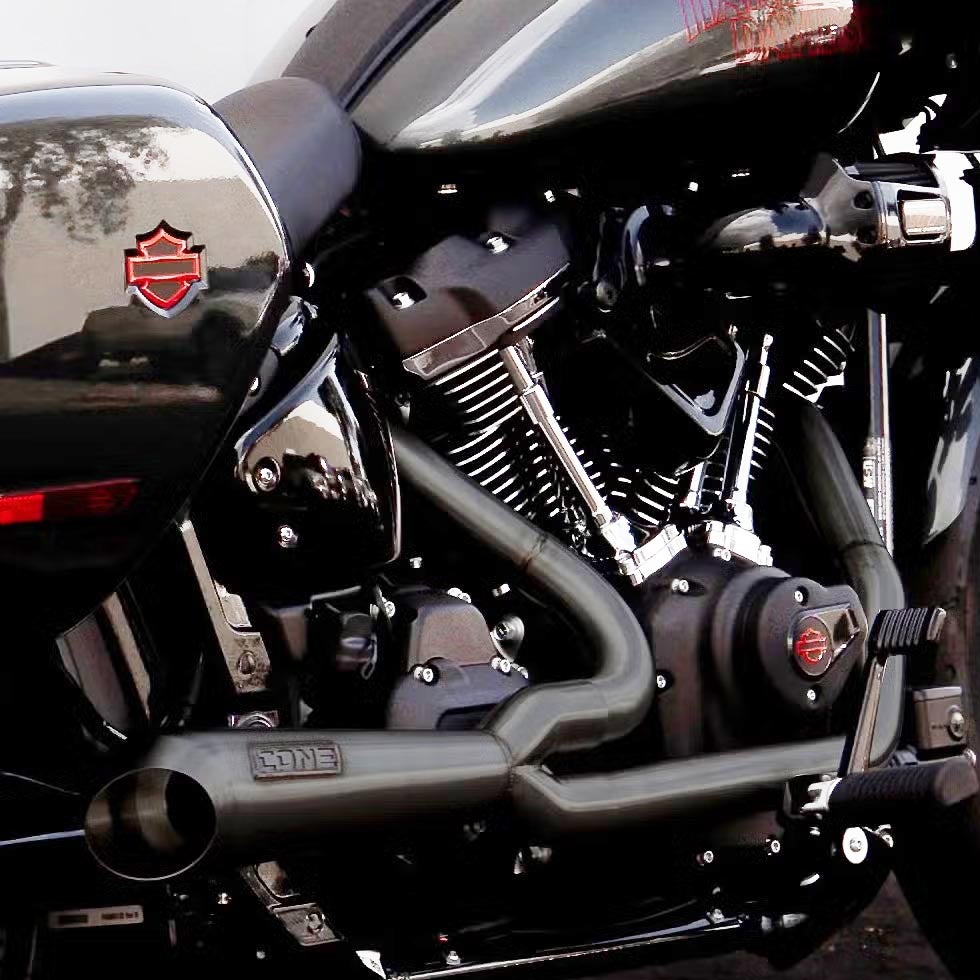 Breakaway 2-1フルエキゾーストマフラー (ブラック)