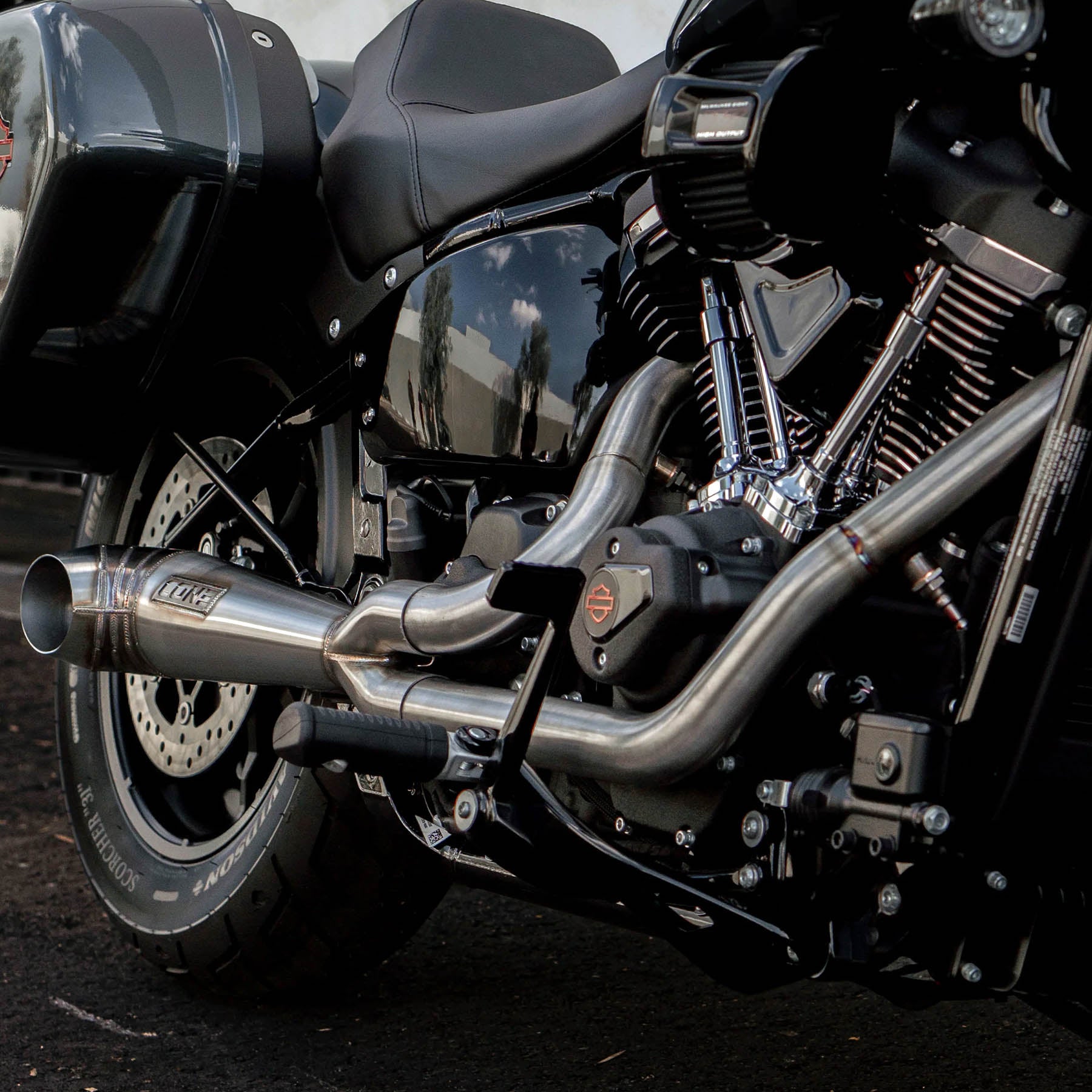 希少　ハーレー ベルズマフラー　FXLRST ローライダーST 車検対応マフラー ローライダーST用 シャフト(SHAFT) ベルズパフォーマンスマフラー