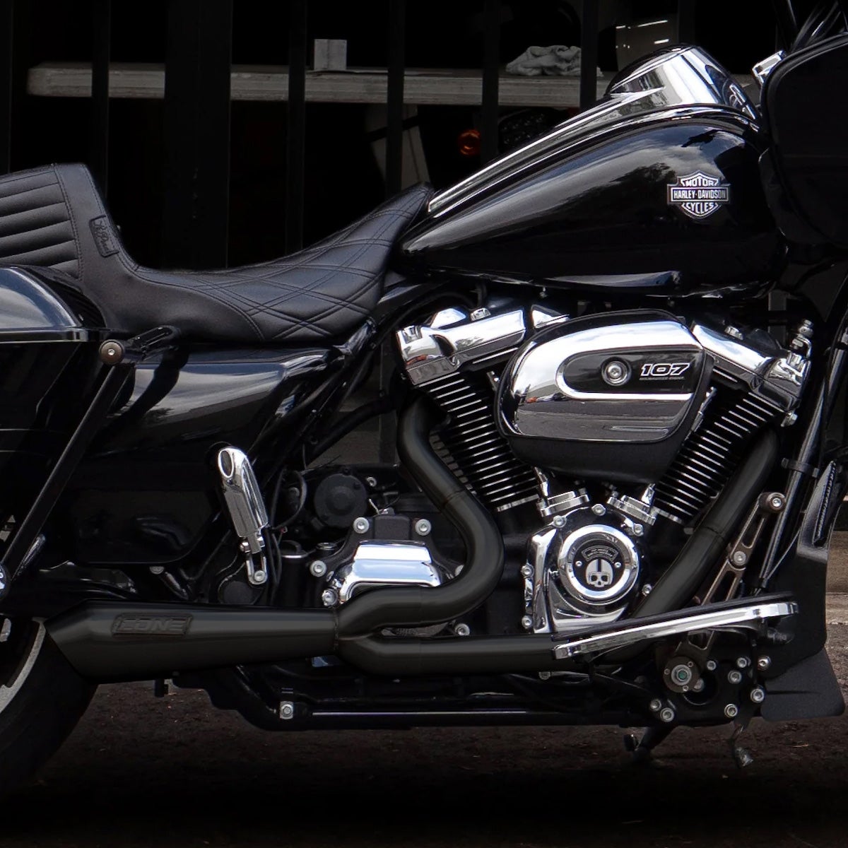 Sweeper 2-1フルエキゾーストマフラー (ブラック)