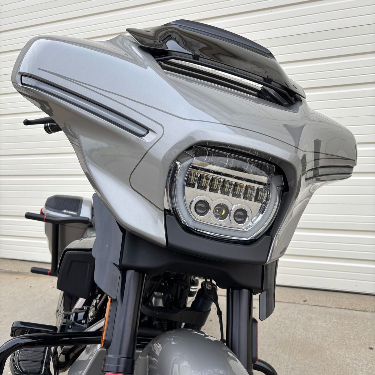 2024以降 FLHXモデル HALOMAKER LEDヘッドライト クローム HOGWORKZ ホグワークズ