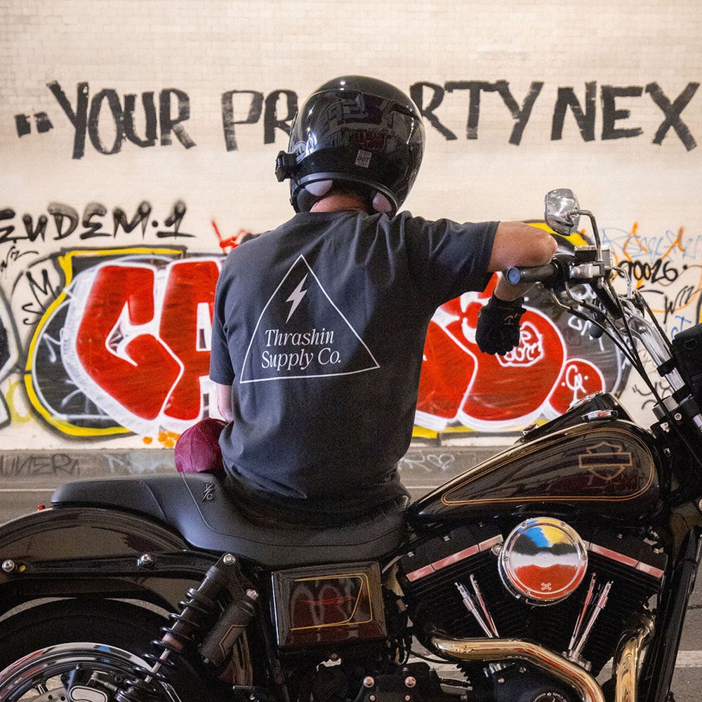 Thrashin Supply Pulse Tシャツ チャコールグレー 3