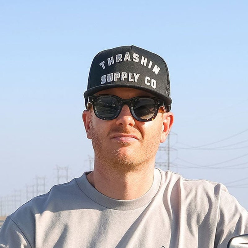  Thrashin Supply Foundation Trucker スナップバック キャップブラック 