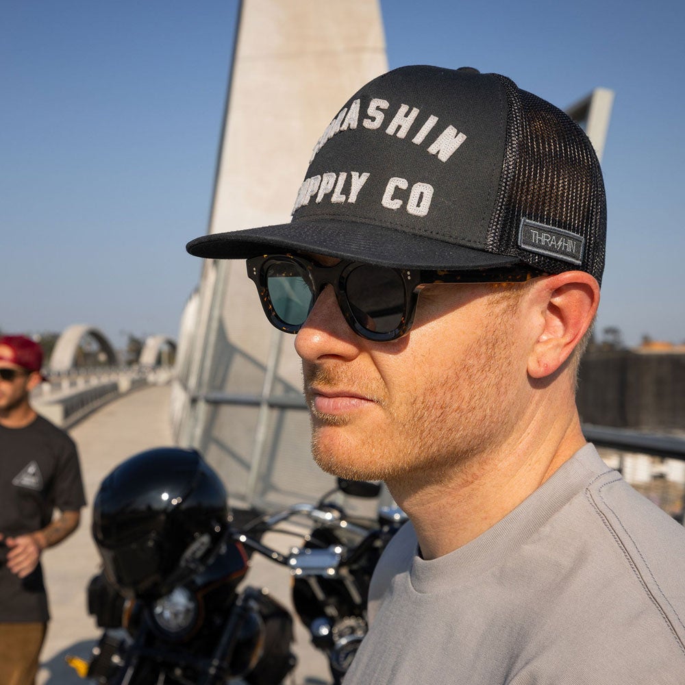  Thrashin Supply Foundation Trucker スナップバック キャップブラック 2