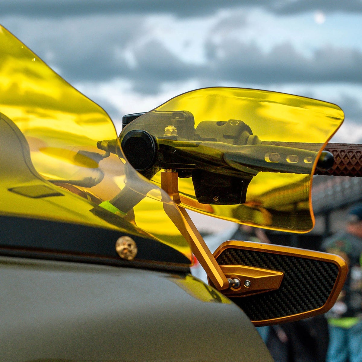 フレア・ハンドガード (イエロー)1