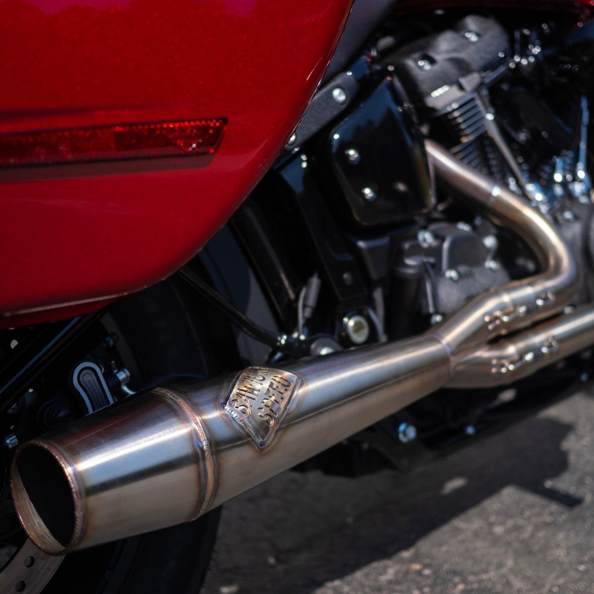 Intimidator ミッドレングス・2-1フルエキゾーストマフラー (ステンレス)