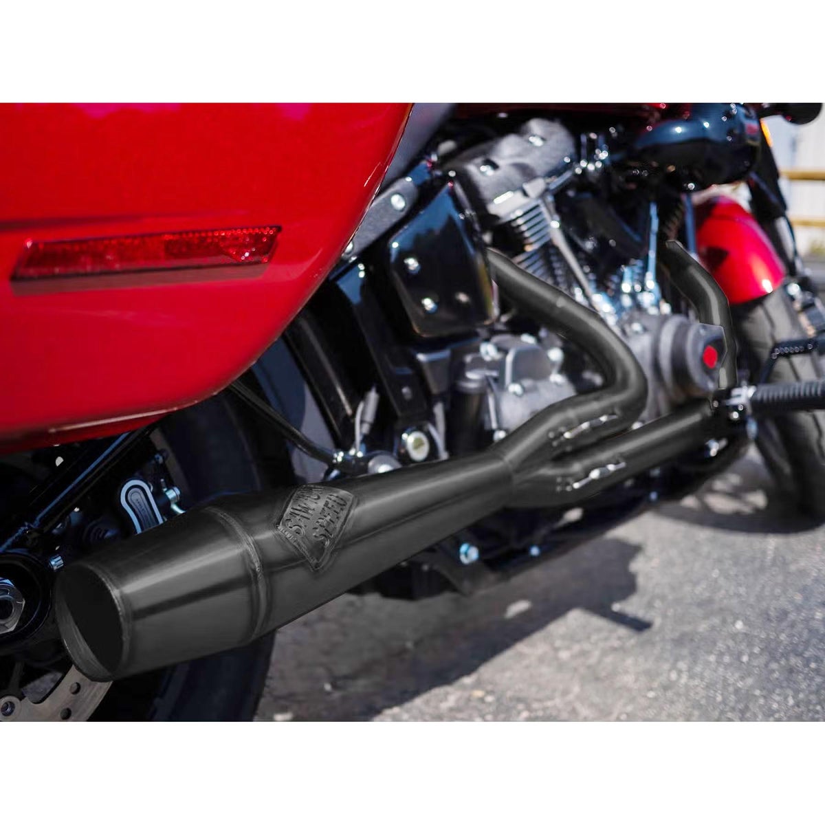 Intimidator ミッドレングス・2-1フルエキゾーストマフラー (ブラック)1