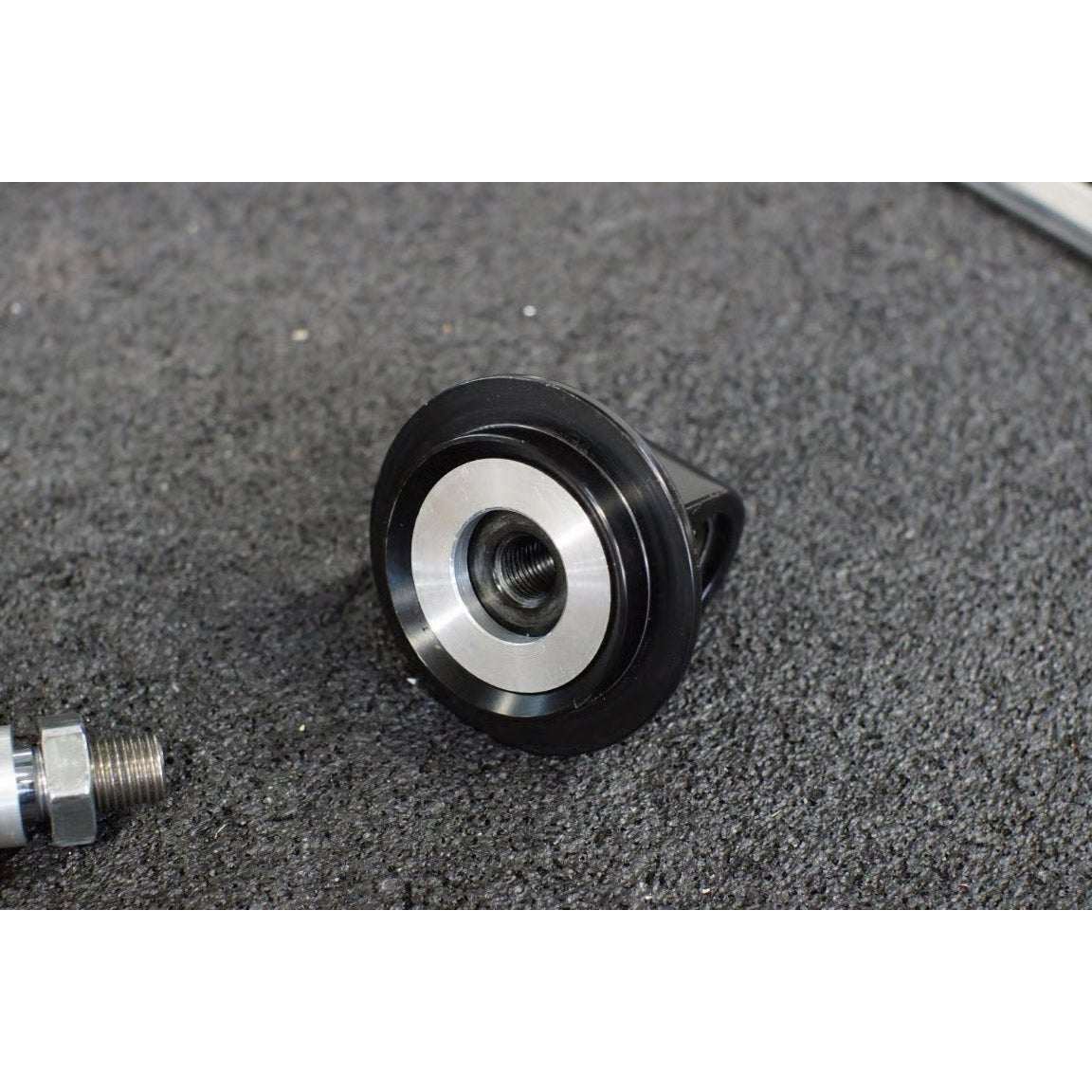 M8ソフテイル ローダウンキット用 バンプストップ・スペーサー1