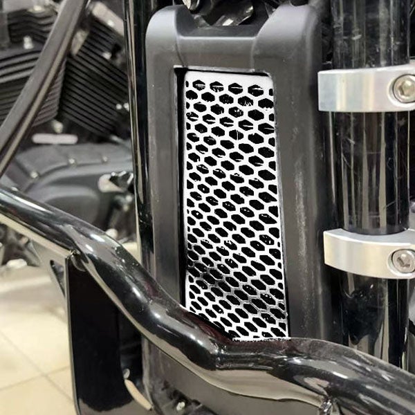 2018～ ソフテイル ラジエターカバー ガード シルバー