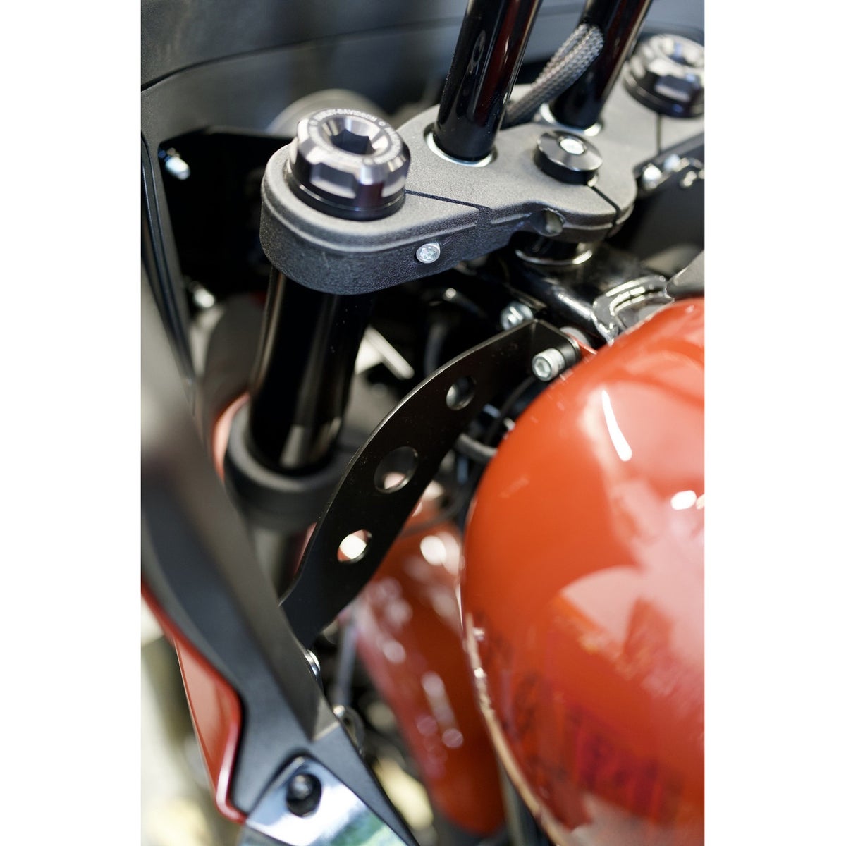 BUNG KING ローライダーST フェアリングサポートブラケット4