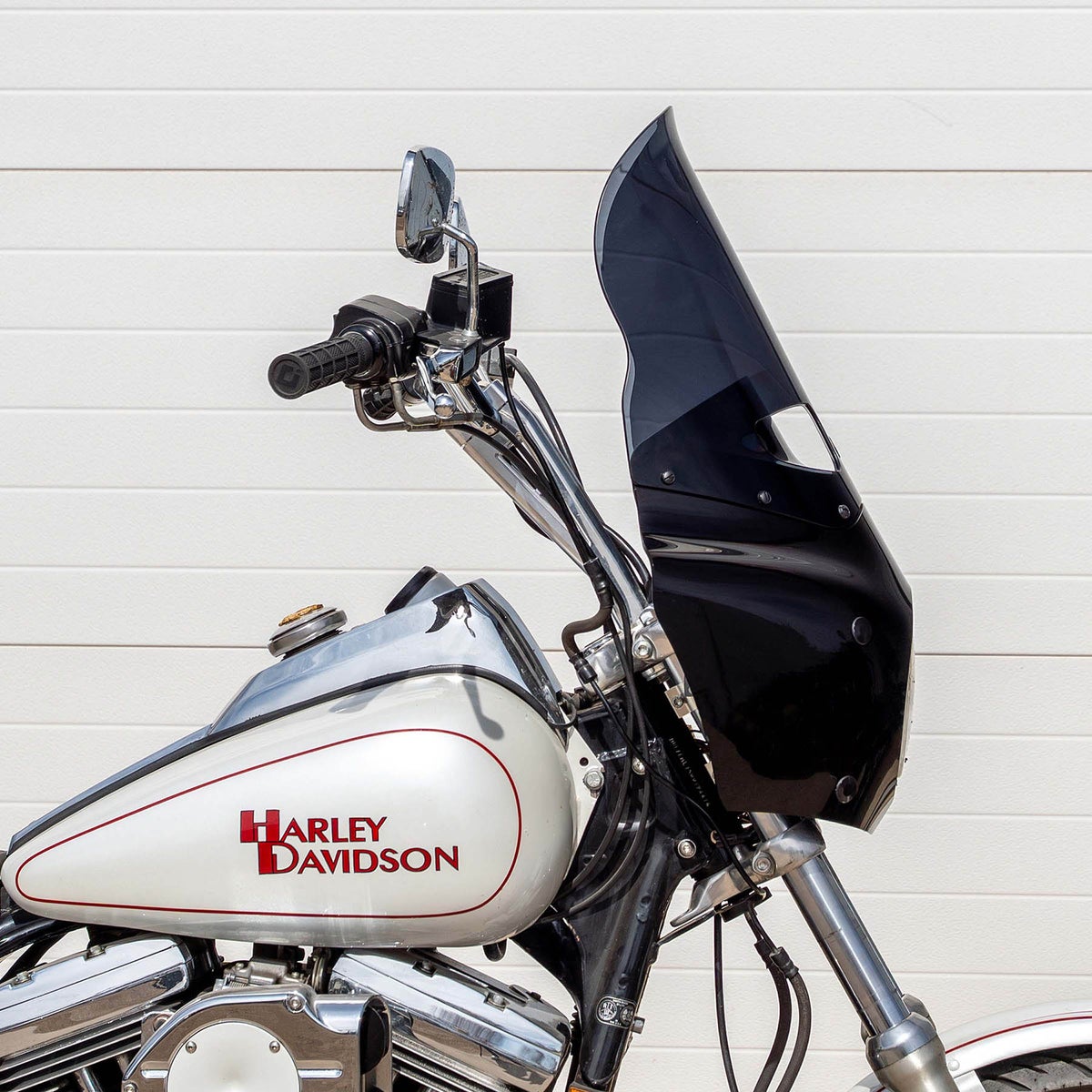 ロードウォリアー・フェアリング用 15インチ Flareウィンドシールド (ダークスモーク)2