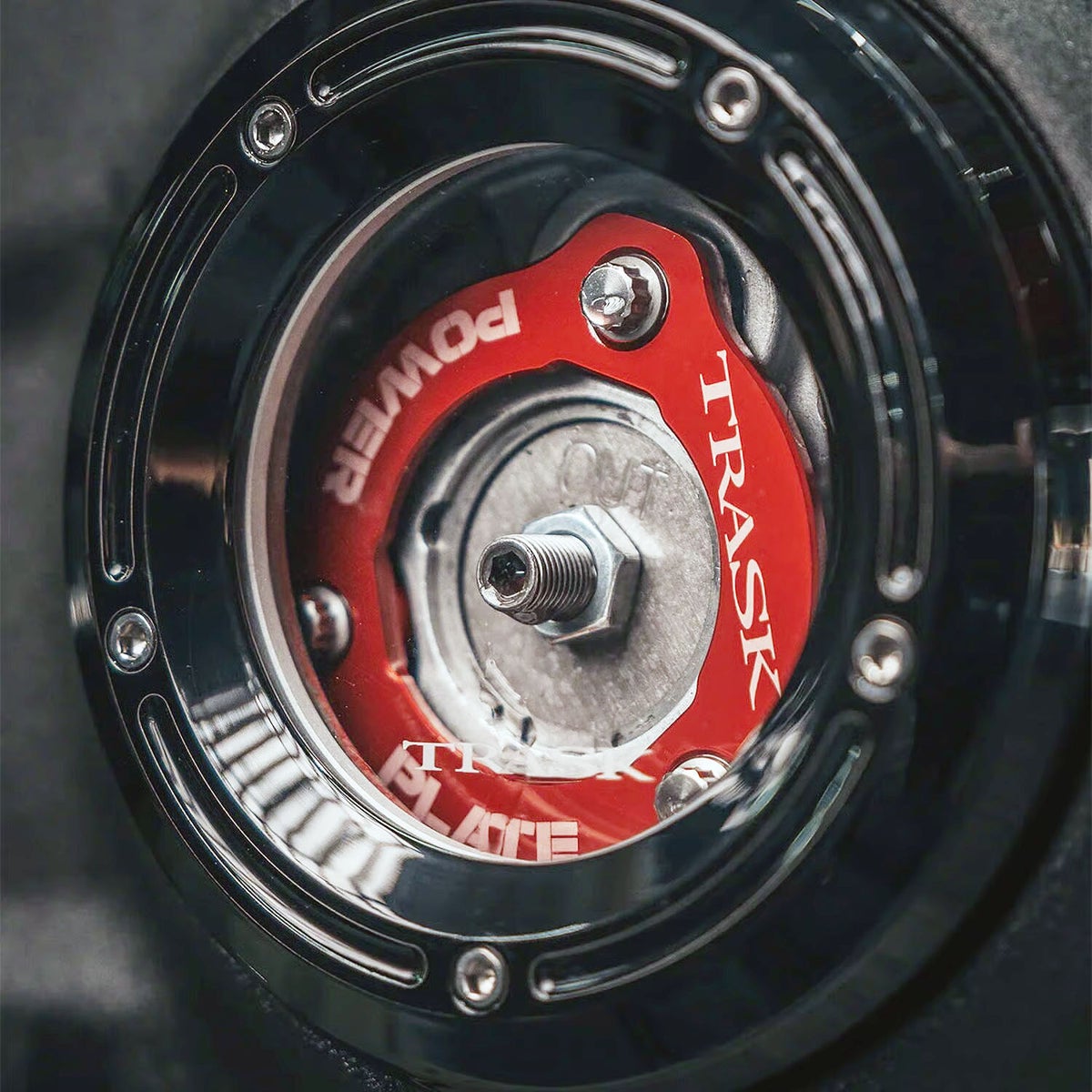 M8 ツーリング、ソフテイル パワープレートキット 強化クラッチ レッド TRASK