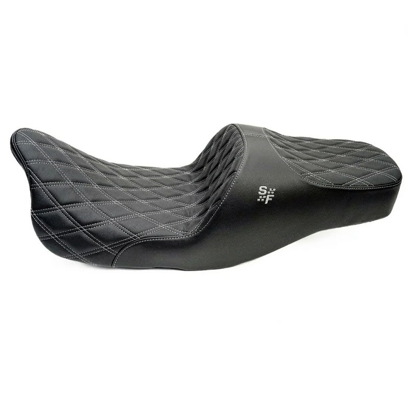 Chariot ダイアモンドステッチシート (グレーロゴ)