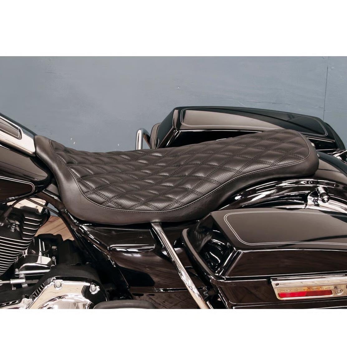 ローランドサンズ・デザイン(RSD)フラットアウト・ボス シート-02