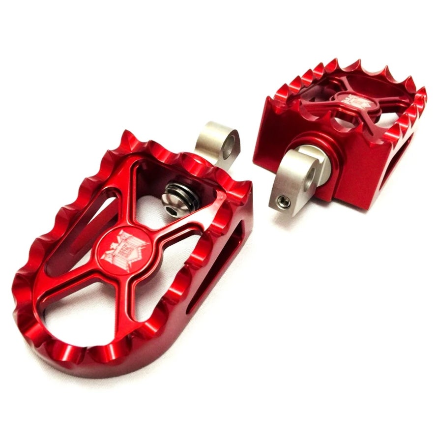 BEAR TRAP ライダーフットペグ (レッド)