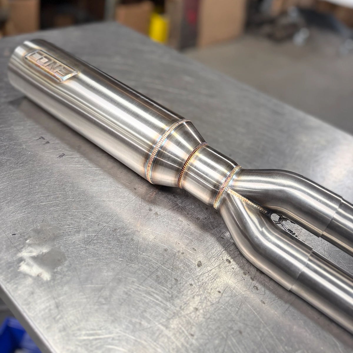 FAST EDDIE 2-1フルエキゾーストマフラー (ブラック)4