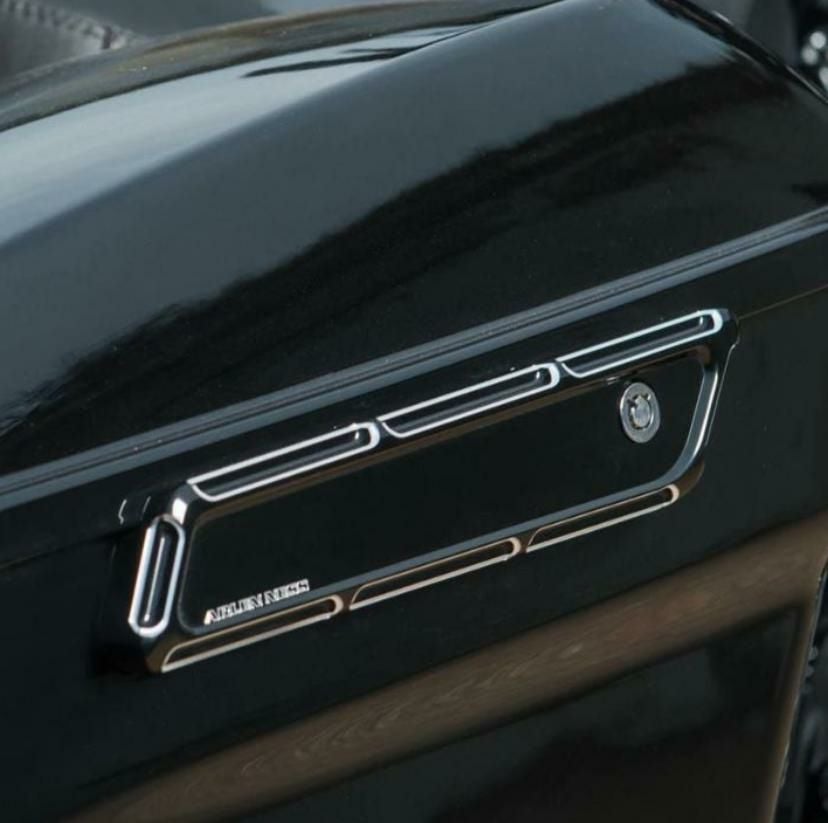 アレンネス(Arlen Ness)ラッチカバー ハーレー用