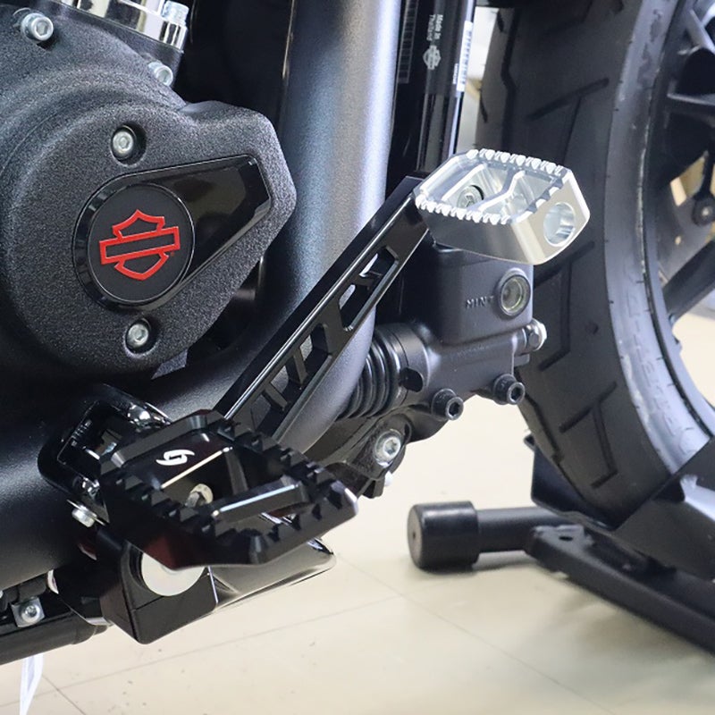 M8 ソフテイル リアブレーキレバーキットV2 Eタイプ (シルバー
