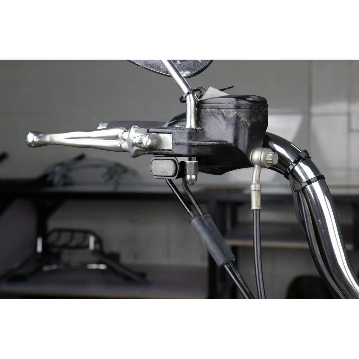 ハンドルマウント LED DRL/ウィンカー (ブラック)4