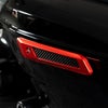 サドルバッグラッチカバー カーボンインレイ (レッド)