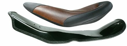 Mustang Black Distressed Insert ソロシート用 ベースカバー-02