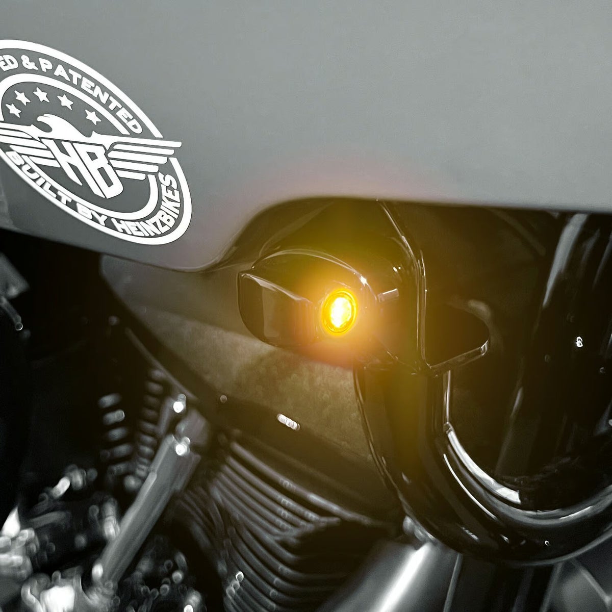 FXLRST　ST ナノ フロントウィンカー ポジションライト付き グロスブラック ハインツバイク 2