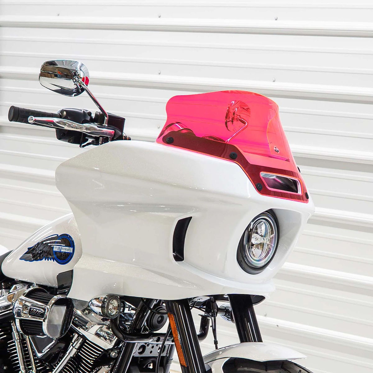 ローライダーST フレア・ウィンドシールド 6インチ (ピンクアイス)1