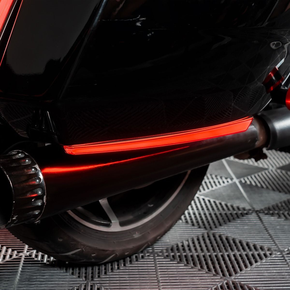 TrueFire サドルバッグボトム LEDライト (レッド)