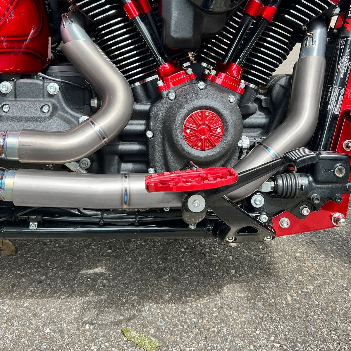 M8 ソフテイル 2in1 フルエキゾーストマフラー用 ヒートシールド チタンブラッシュ仕上げ MALPARIDOS（マルパリドス） 2