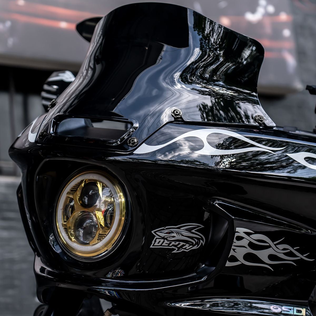 ローライダーST ウィンドシールド 8インチ (ダークスモーク)
