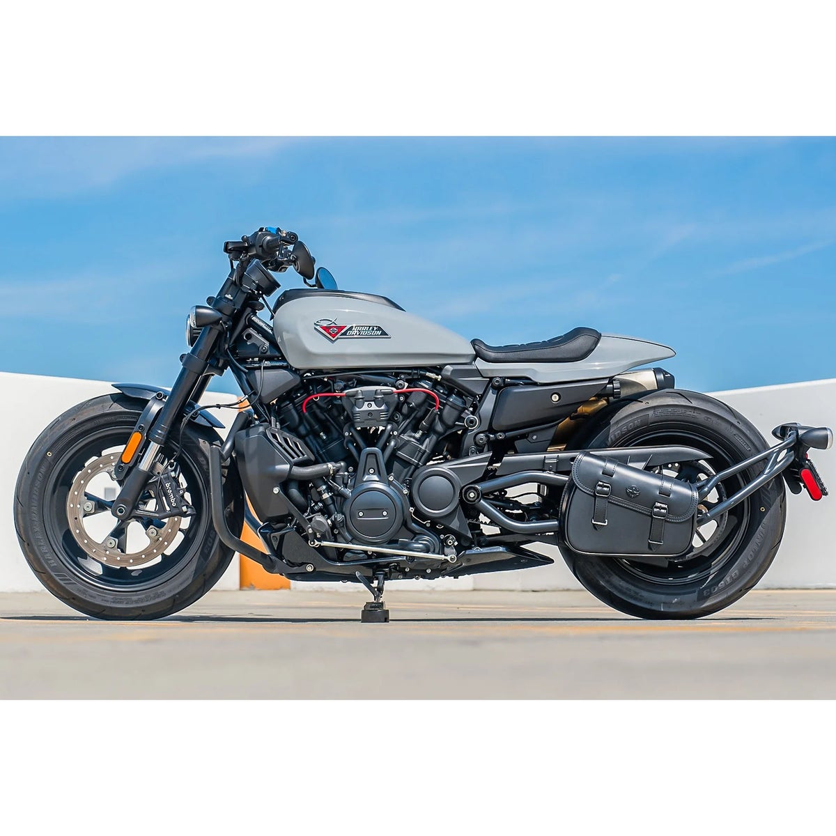 スポーツスターS Skold スイングアームバッグ2