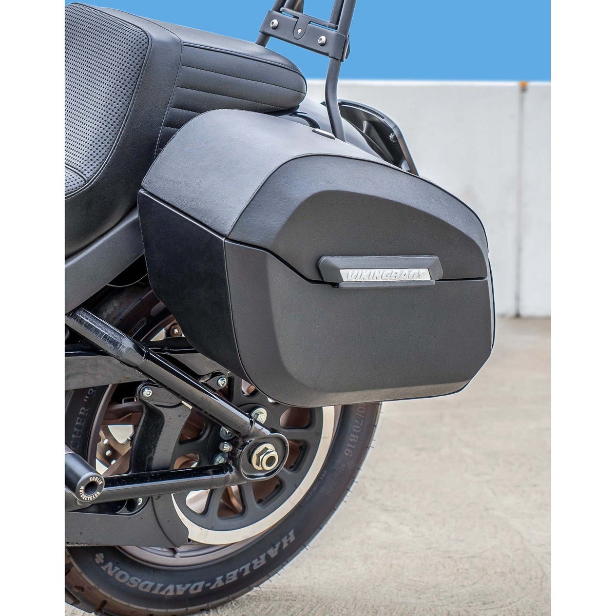 Darkin 32L クイックマウント ハードサドルバッグ (レザーラップ)3